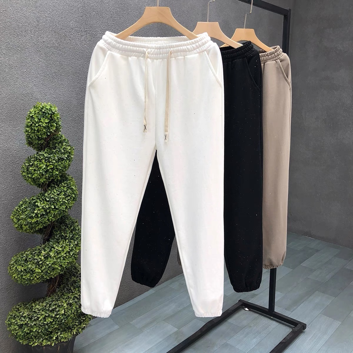 Wholesale of high-quality men's slim fitting men's casual jogging new men's pants Cotton casual track pants