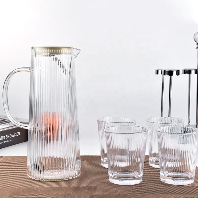 Glass Water Pitcher Set with Lid for Juice and Cold Drink Tall Jugs with Handle for Drinking Tea Water Jug with 4 Tumbler Cups