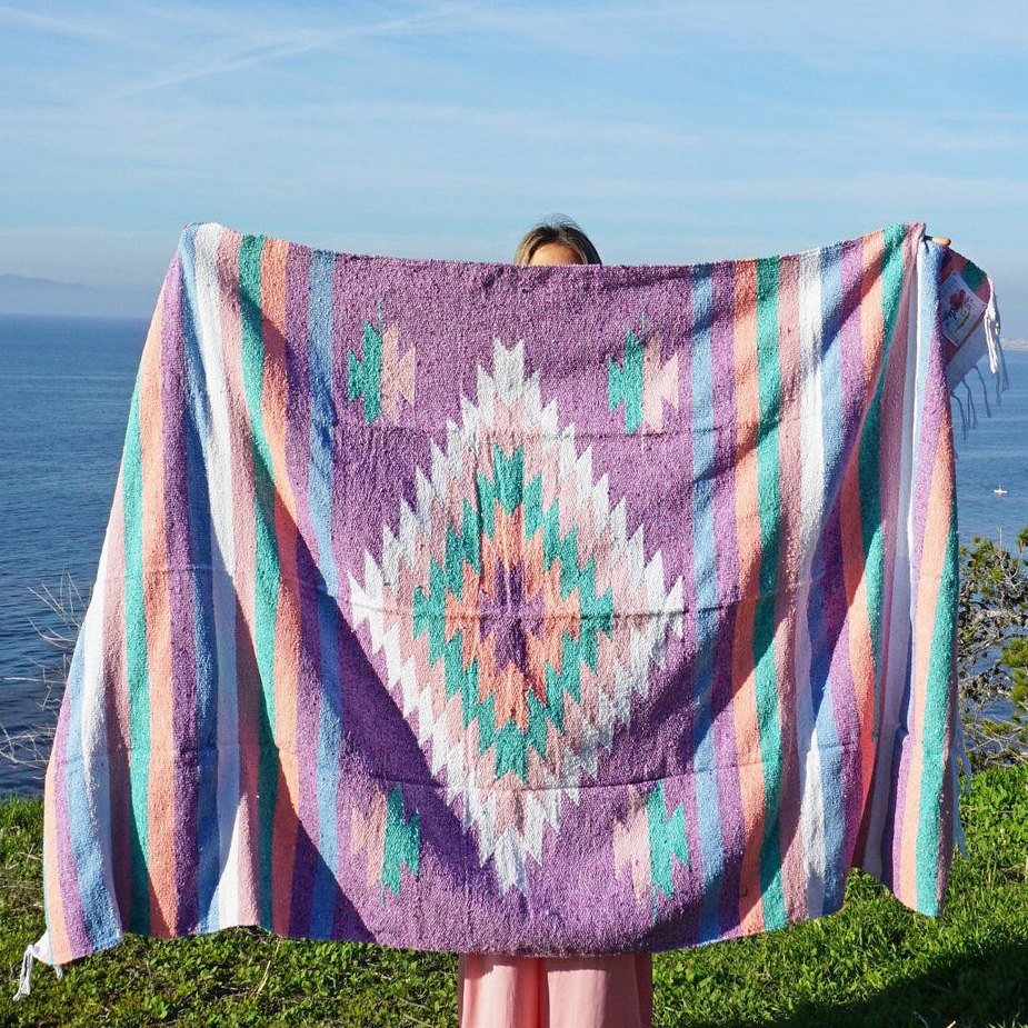 Cheap Wholesale Soft Woven Blanket Colorful Outside Yoga Beach Cotton Mexican Blanket