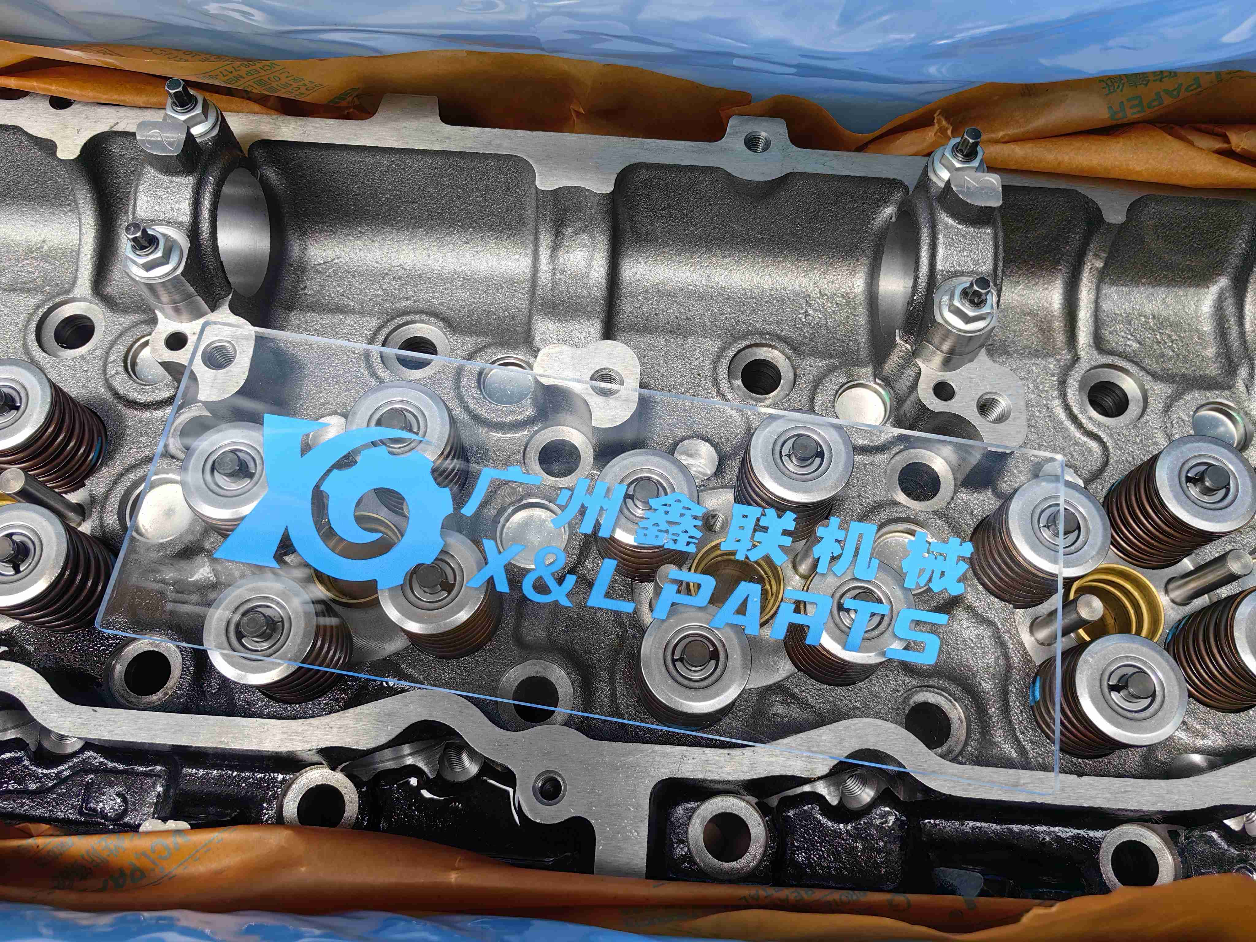 6HK1 Cylinder Head 8-98180562-0 High-Quality Engine Part for Isuzu Trucks and Vehicles excavator