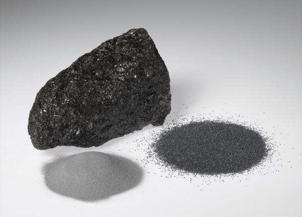 Black aluminum oxide 70 grit blast media