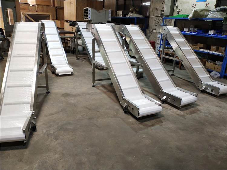 Small modular vertical climbing belt conveyor food exit away take conveyor belt machine for finished package bags