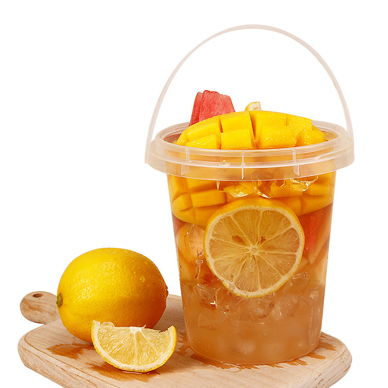 Eco friendly 700ml fruit tea plastic bucket with lid injection plastic cup with handle