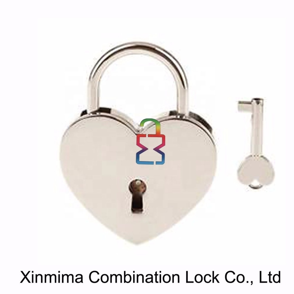 XMM-6034 Happy cute heart shape padlock skeleton key lock for wedding valentine day gift various color custom logo pad lock