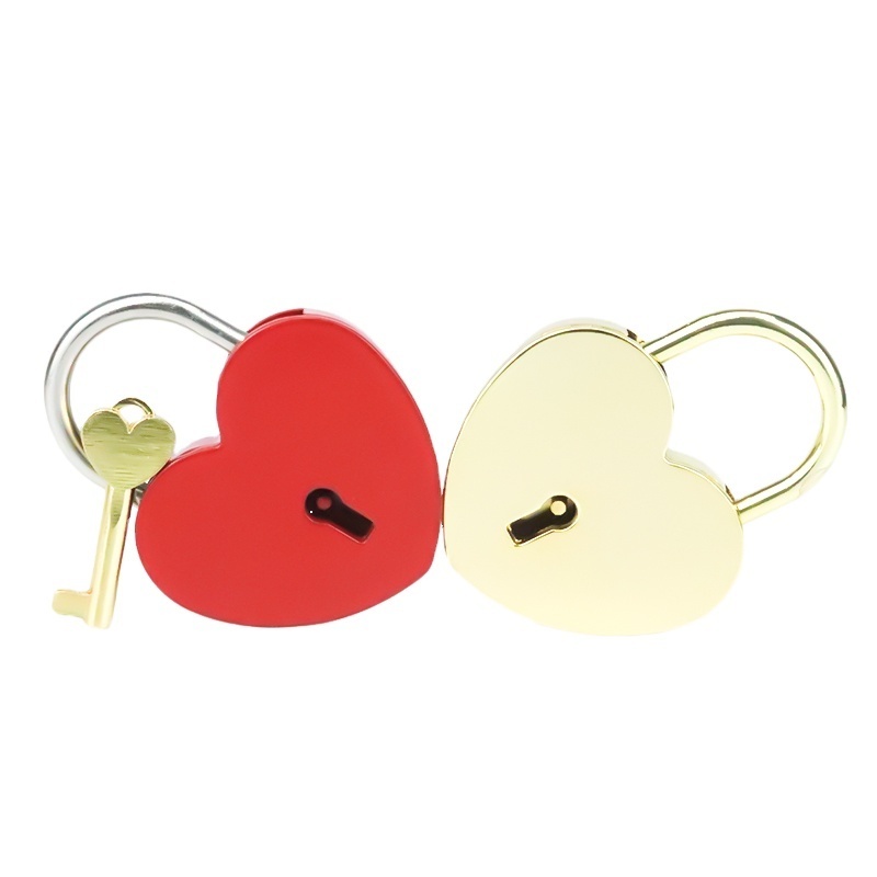 Hight quality fashion design metal body red and gold hearted shaped lock key padlock for wishing or wedding lock  XMM-6034