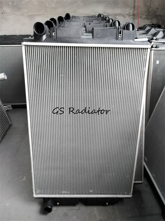 Factory made auto radiator A634500 0102KE aluminum radiator A634500 0102KE  auto radiator pa66 gf30 water tank for Benz bus