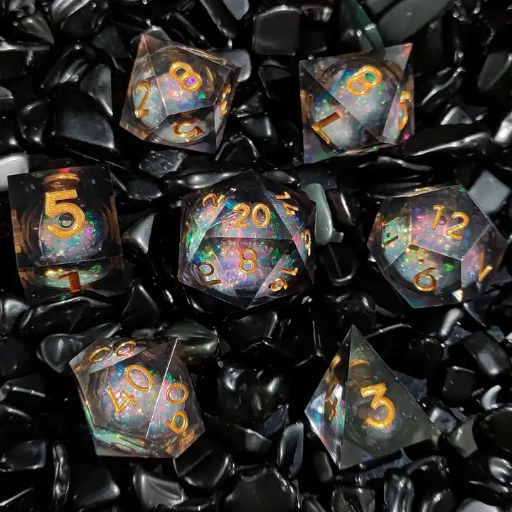 New Design Liquid Core Dice Set DND Polygonal Sharp Edge Resin Dice RPG Dungeon Checkerboard Game Custom Sharp Dice