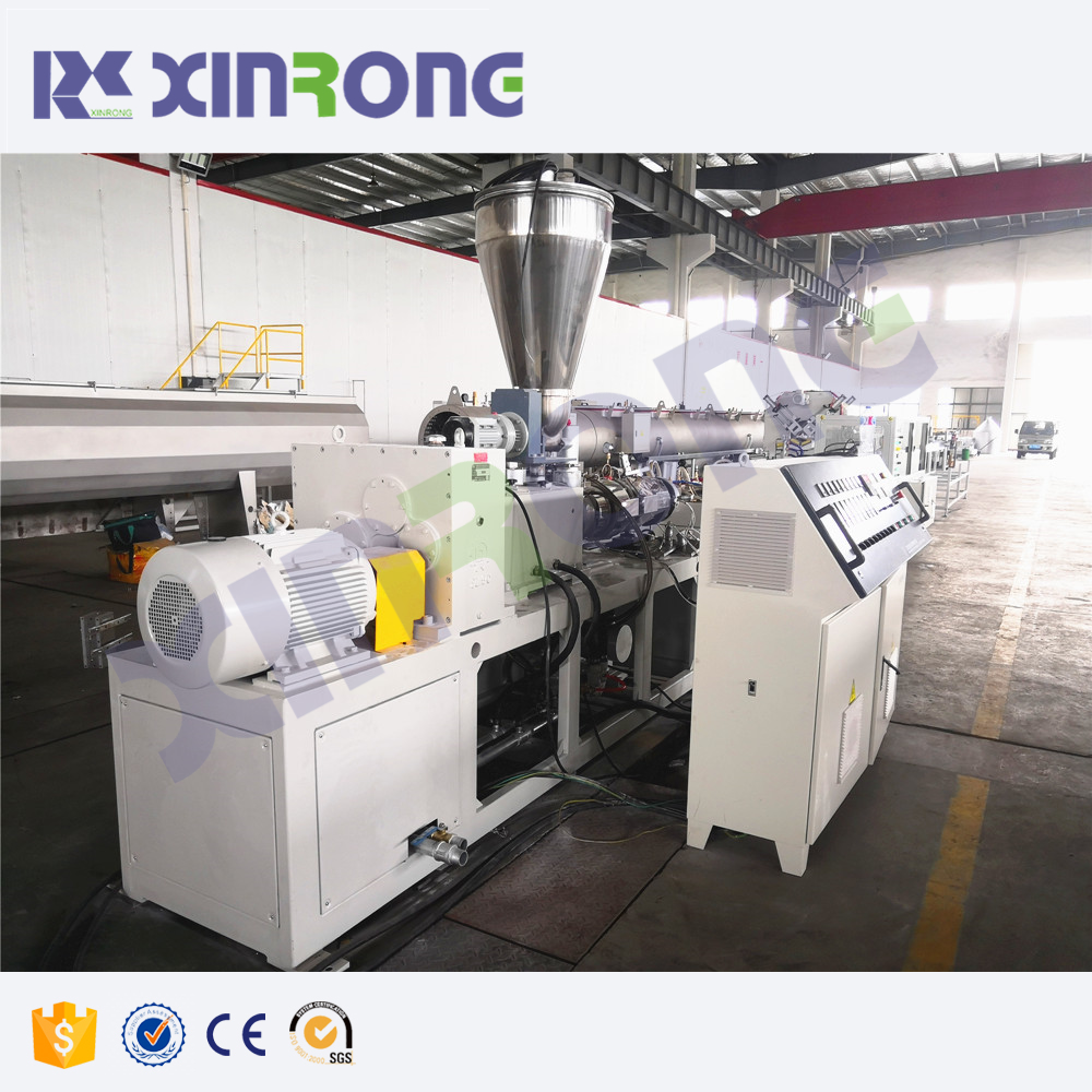 Xinrong  Machinery Vacuum calibration table pvc cable trunking  making machine  Low energy for pvc Profile Extrusion Line