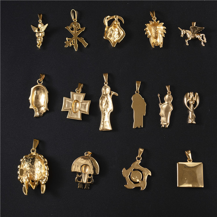 Factory designer charms stainless steel coin round solid charms pendants for jewelry making