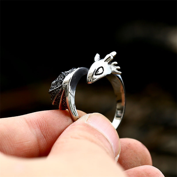 New arrival jewelry stainless steel flying dragon hoop ring casting rings men