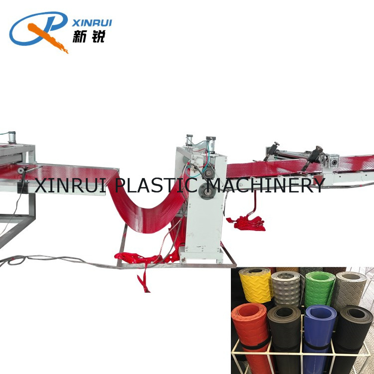 PVC floor mat calendering extrusion making machine