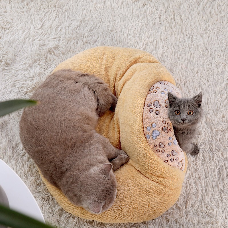 Soft Cute Cave Cat Bed Sleeping Bag Washable Warming Cat Bed Soft Round Pet Cat Cave Bed