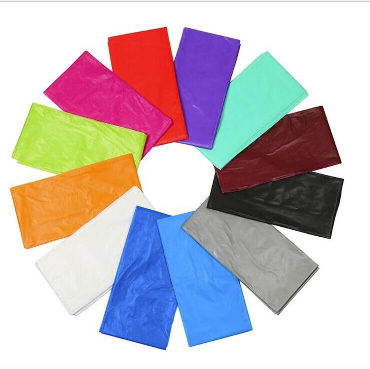 Factory stock selling disposable PE plastic dining table cover/tablecloth table cloth