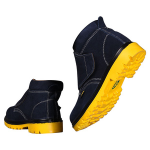 High Quality Waterproof Lightweight Safety Labor Protection Work Shoes For Workers And Men