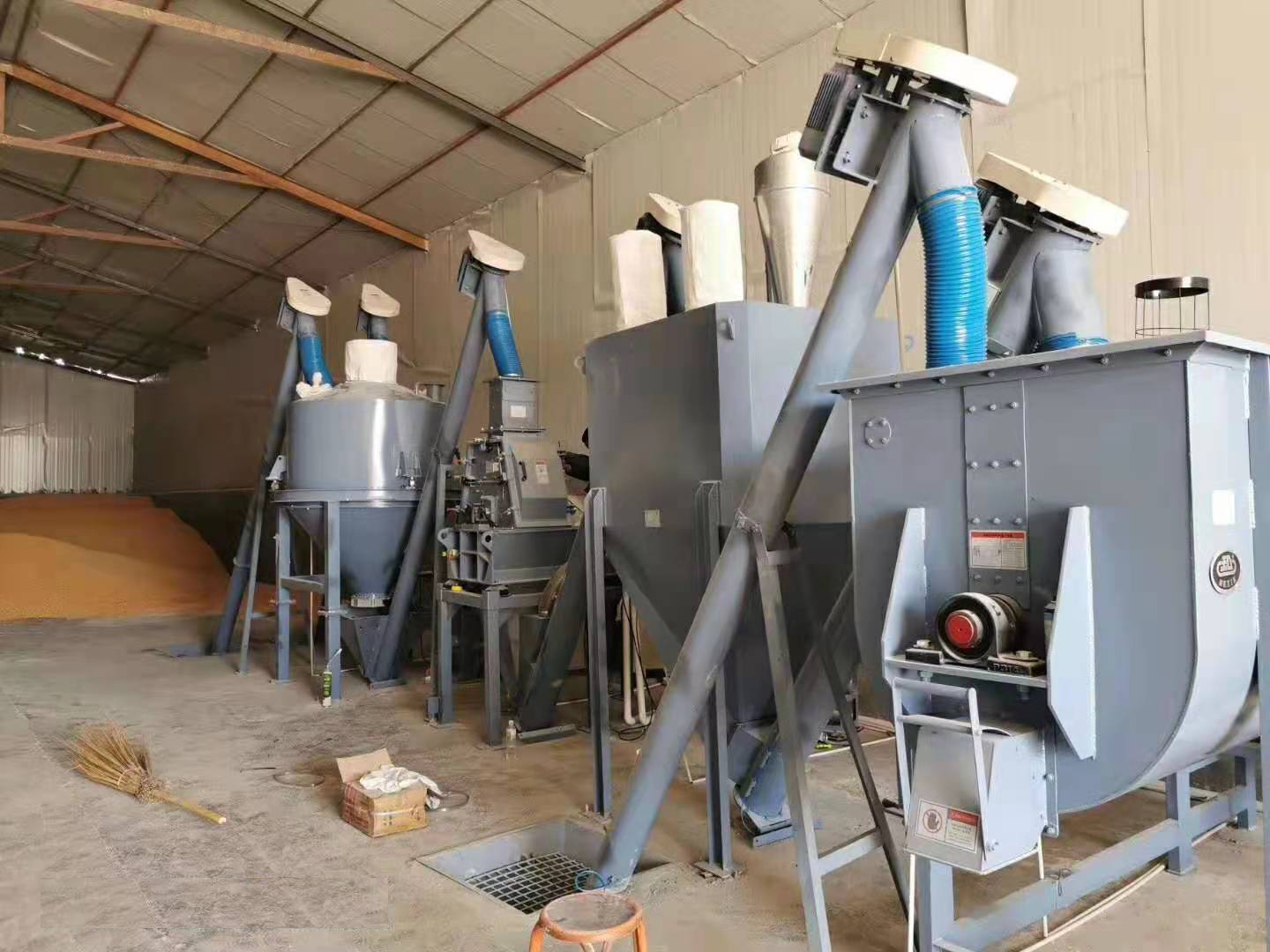 Feed Pellet Granulator Machine Production Line,Animal Feed Pellet Milling Machine For Chicken Pig Rabbit Food Pelletizer