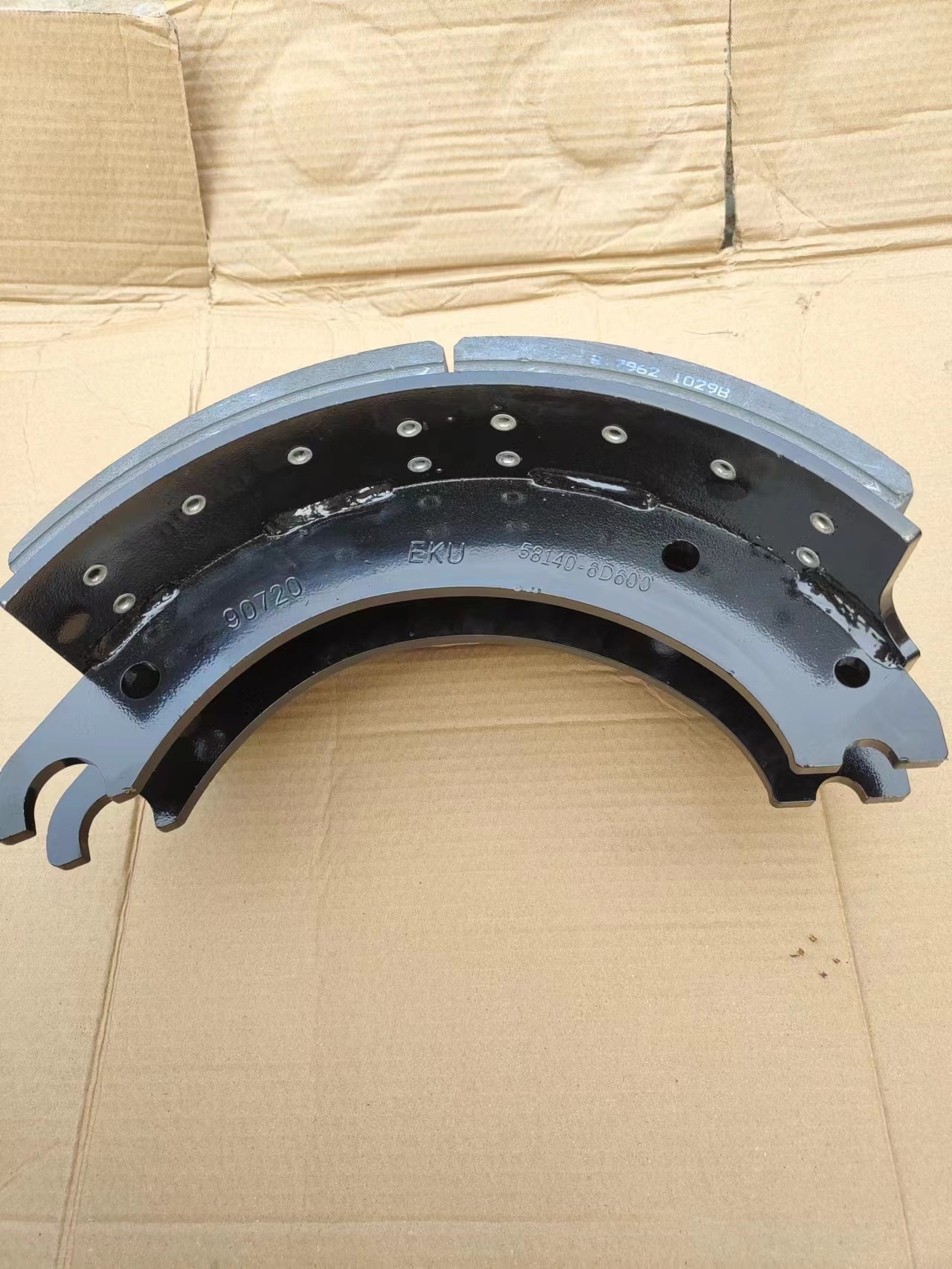 Wholesale High Quality Truck Brake System Parts Spare Parts 4707  4709  Brake Shoes