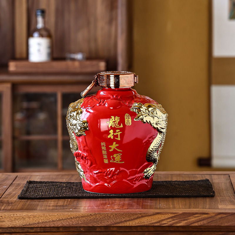 Jingdezhen Hand Made Dragon Art Bottle Ceramic Wine Bottle Relief Porcelain Wine Bottle With Seal Stopper