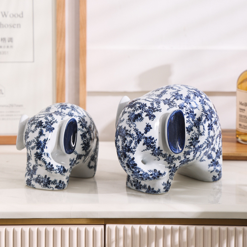 New Blue and White Porcelain Objects Chinese Porcelain Ornaments Living Room Table Decoration Ceramic Elephant Decoration