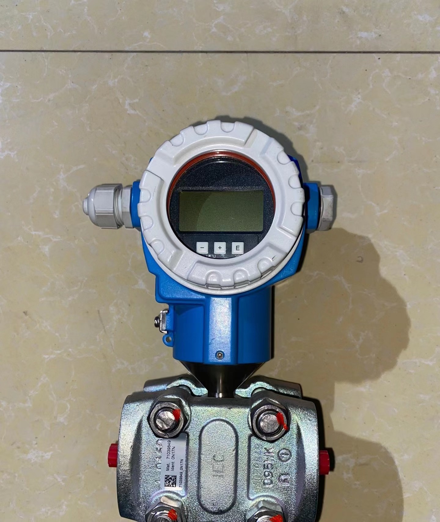 Endress Hauser pressure transmitter pmd75 deltabar differential pressure transmitter pmc51