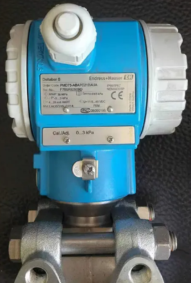 Endress Hauser  PMD75-ABC7H21BAAU intelligent differential pressure transmitter