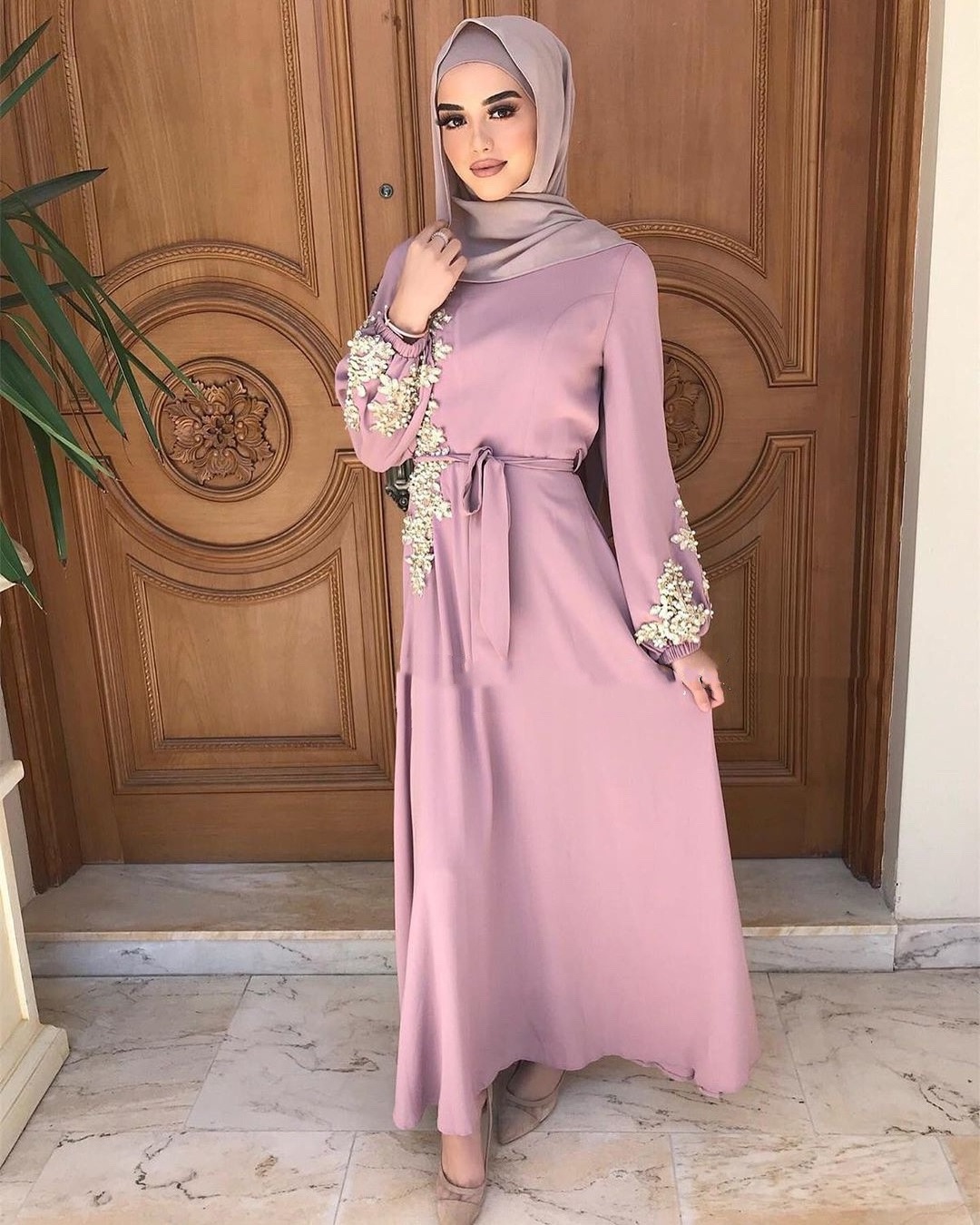 Hot Sale Islamic Clothing Embroidery Flower Muslim Turkish Turkey Middle Eastern Women Dubai Abaya Dress