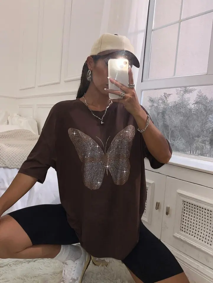 2023 Hot selling  Custom butterfly rhinestone shirts for women oversized rhinestone t shirts