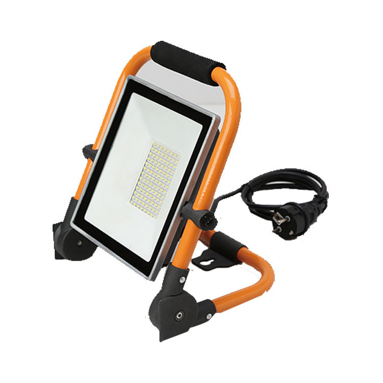 Outdoor Waterproof led flood light rechargeable IP65 portable floodlight