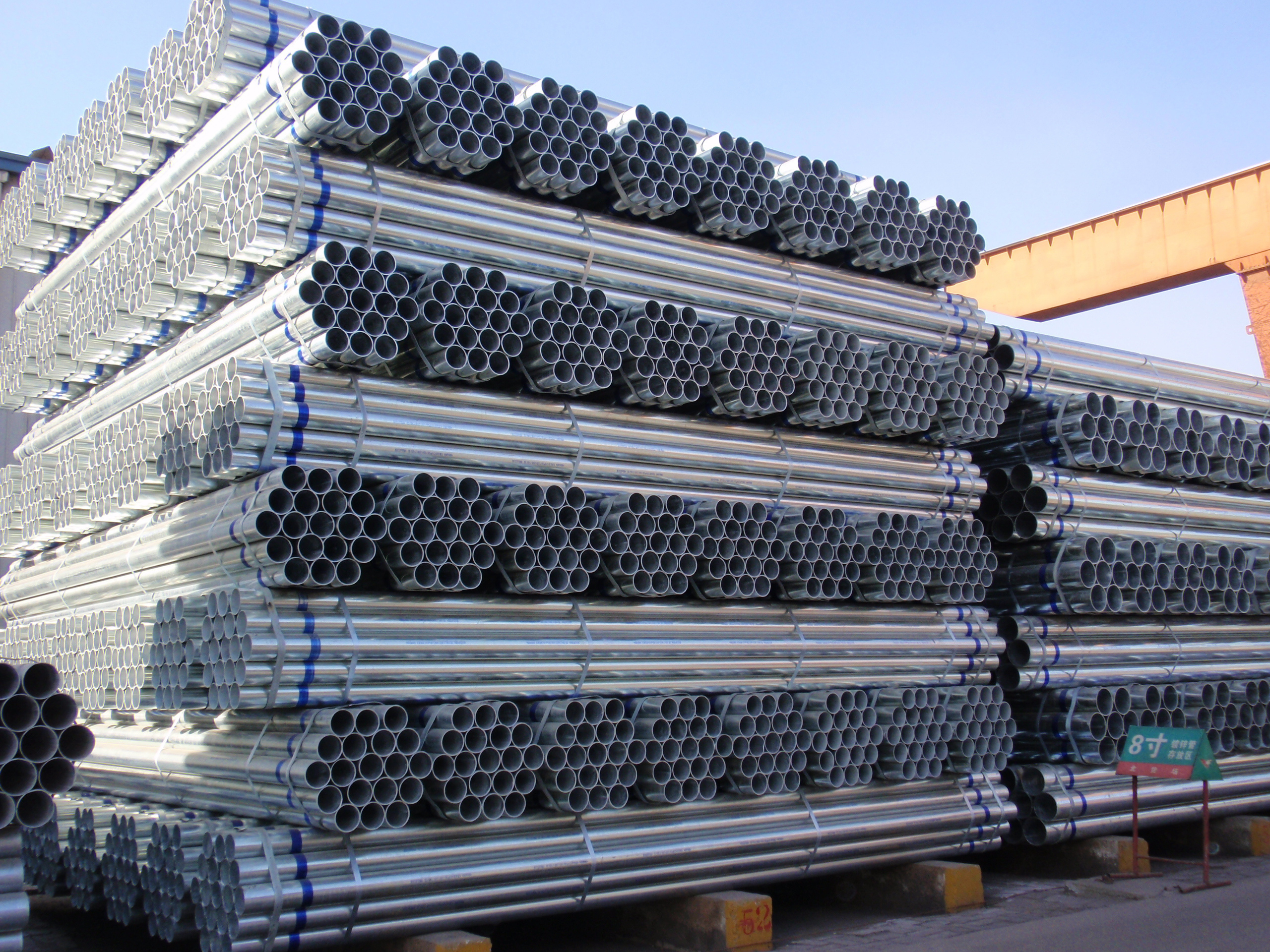 ERW steel pipe scaffolding system galvanized steel pipe scaffolding weld tube for building construction and large structures