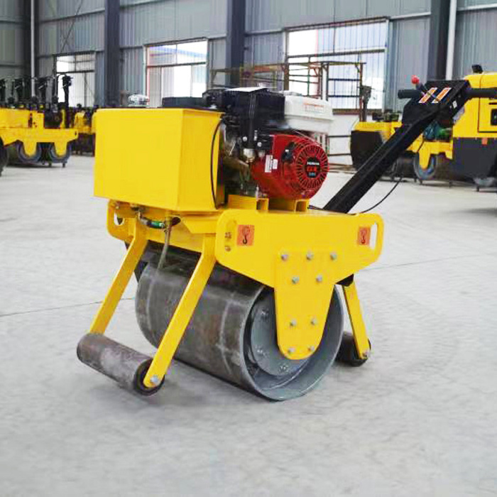 Low Noise Roadway Mini Rubber Tire Road Roller Rental Compactor 1.5 Ton For Sale