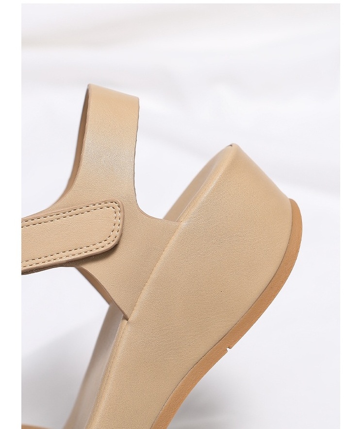 Open toed beach slope heel embossed sandals new summer high heels fashionable comfortable casual one line Roman shoes