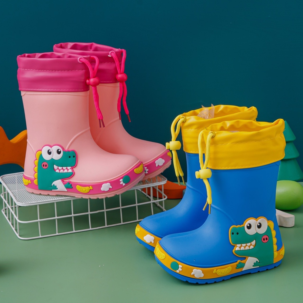 Fashion children's rain boots warm plus cotton non-slip universal children's rain boots water shoes baby men and women cute cart