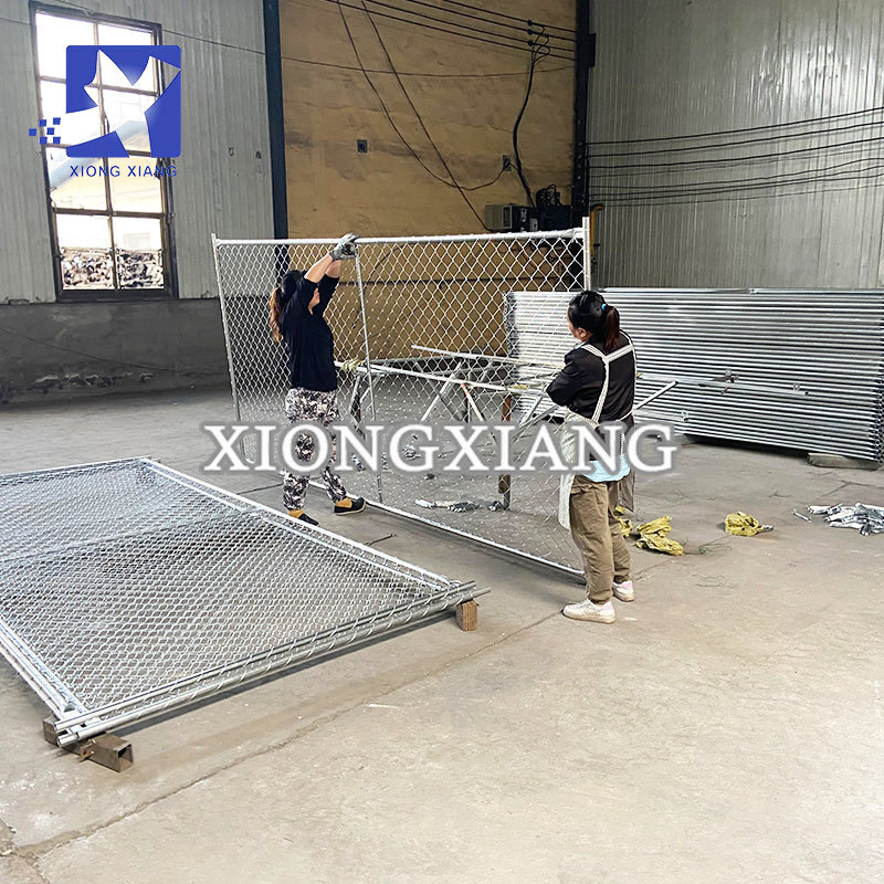 In Stock Galvanized Portable Event Steel Stand Post Base Feet Temporary Chain Link Fence Panel