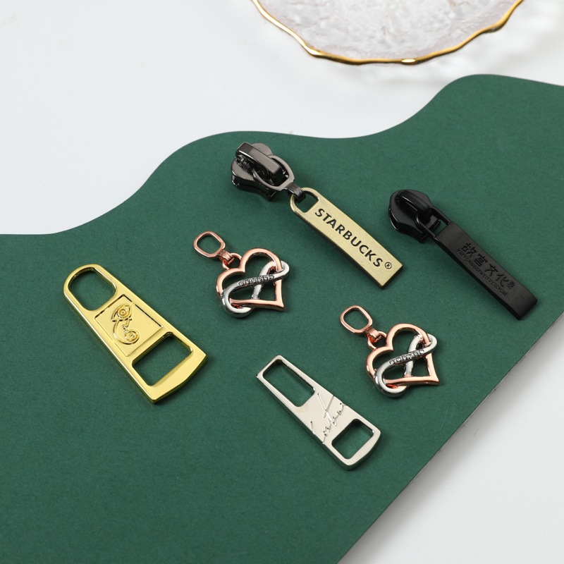 Custom nylon #5 hoes Zipper Slider Body Metal Zipper Slider Puller Debossed Logo Alloy Gold Metal Zipper Puller