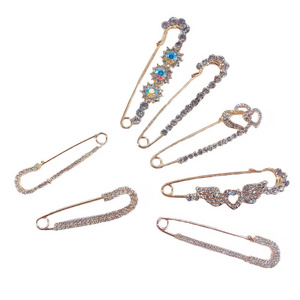 Custom Southeast Trendy Micro Setting Rhinestones Large Safety Pins Chic Girl Simple Gold Shiny Metal U Brooch