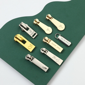 Custom nylon #5 hoes Zipper Slider Body Metal Zipper Slider Puller Debossed Logo Alloy Gold Metal Zipper Puller