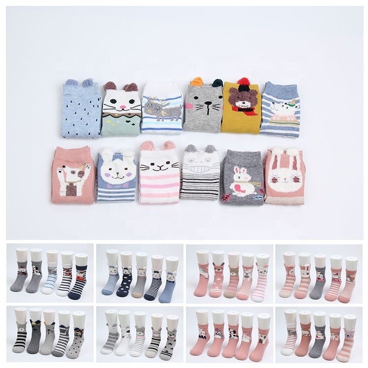 wholesale 2019 new hotsale custom 3d cartoon tube kids boxed socks