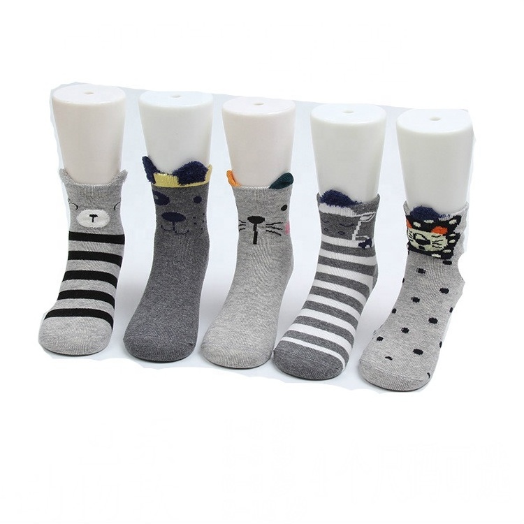 wholesale 2019 new hotsale custom 3d cartoon tube kids boxed socks