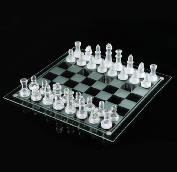 Luxury chess board modern glass chess set  international chess