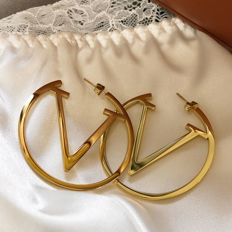 XIXI Stud Non Tarnish Stainless Steel Hoop 18K Gold Plated Custom Designer V Women Letter Fashion Jewelry Earrings