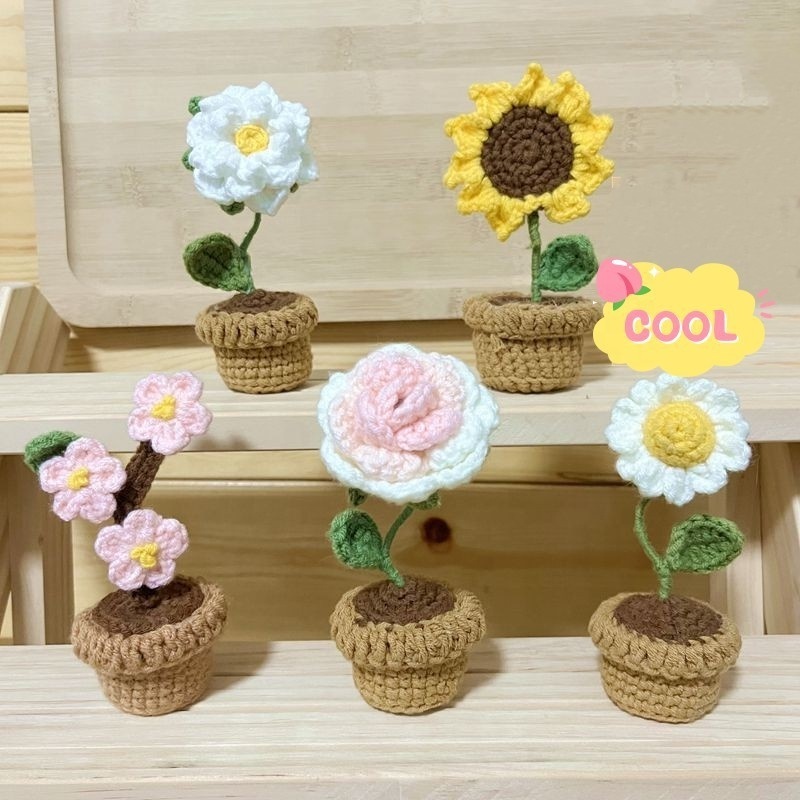 Mini Potted Knitting Flowers Lovely Sunflower Tulip Rose Small Daisy Crochet Homemade Office Decoration Car Decoration