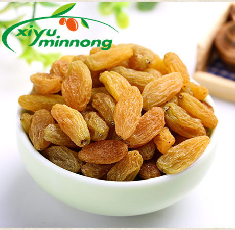 Xinjiang natural grow dried yellow raisins sweet healthy golden raisins for market supplies