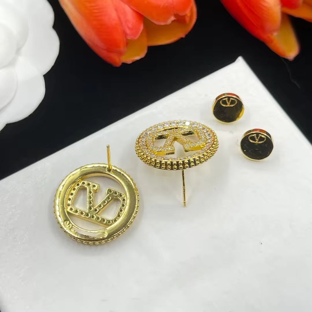 2024 Wholesale Popular Brand Inspired High Quality Luxury Gold Plated Famous Brand Jewelry Zircon Designer Diamond Stud Earrings