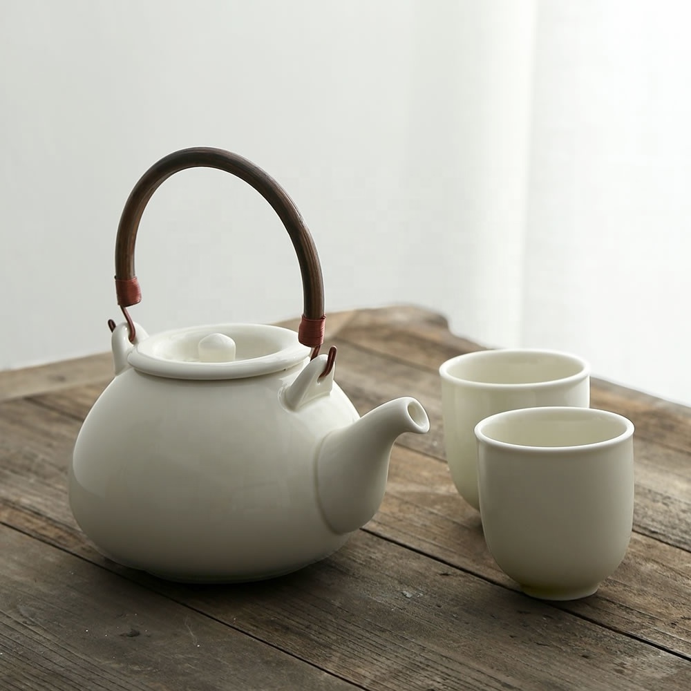 Factory Direct Wholesale Japanese Eco Friendly Ceramic Kettle Porcelain Coffee Tea Pot And Tea Cups Set