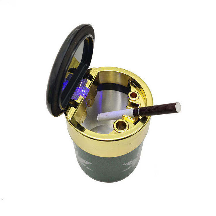 Wholesale Cool Plastic Led Car Ashtray With Lid Smokeless Cigar Smoking Ashtray Custom Ash Tray