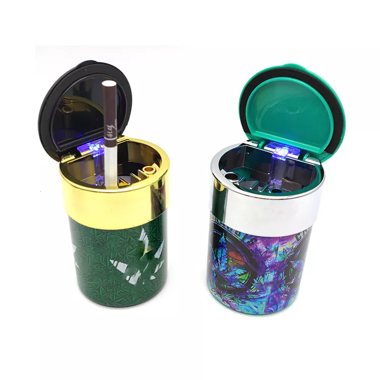 Wholesale Cool Plastic Led Car Ashtray With Lid Smokeless Cigar Smoking Ashtray Custom Ash Tray