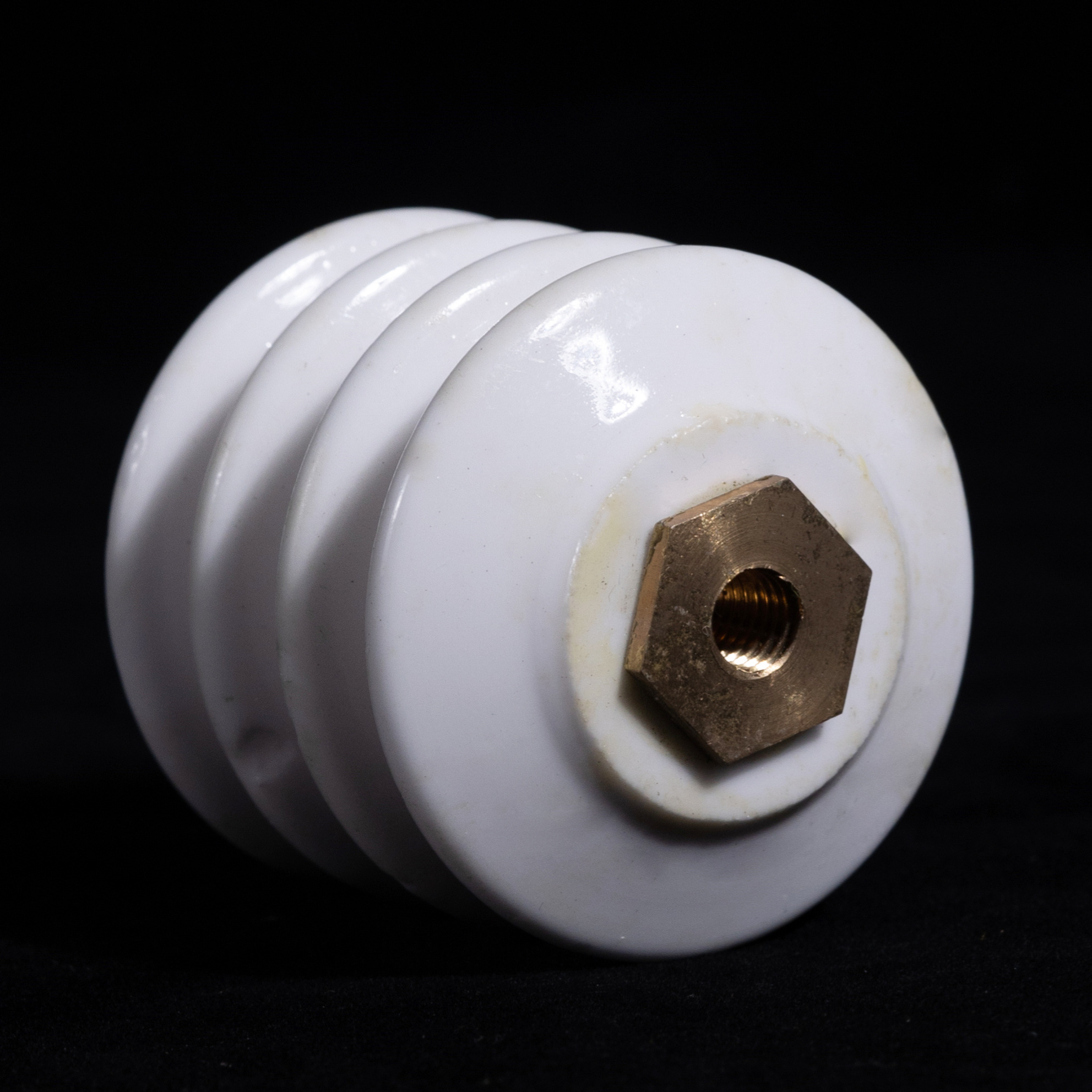 Glazed Heat resistance 95% alumina ceramic isolator yarn guide wheel coil guide pillar column