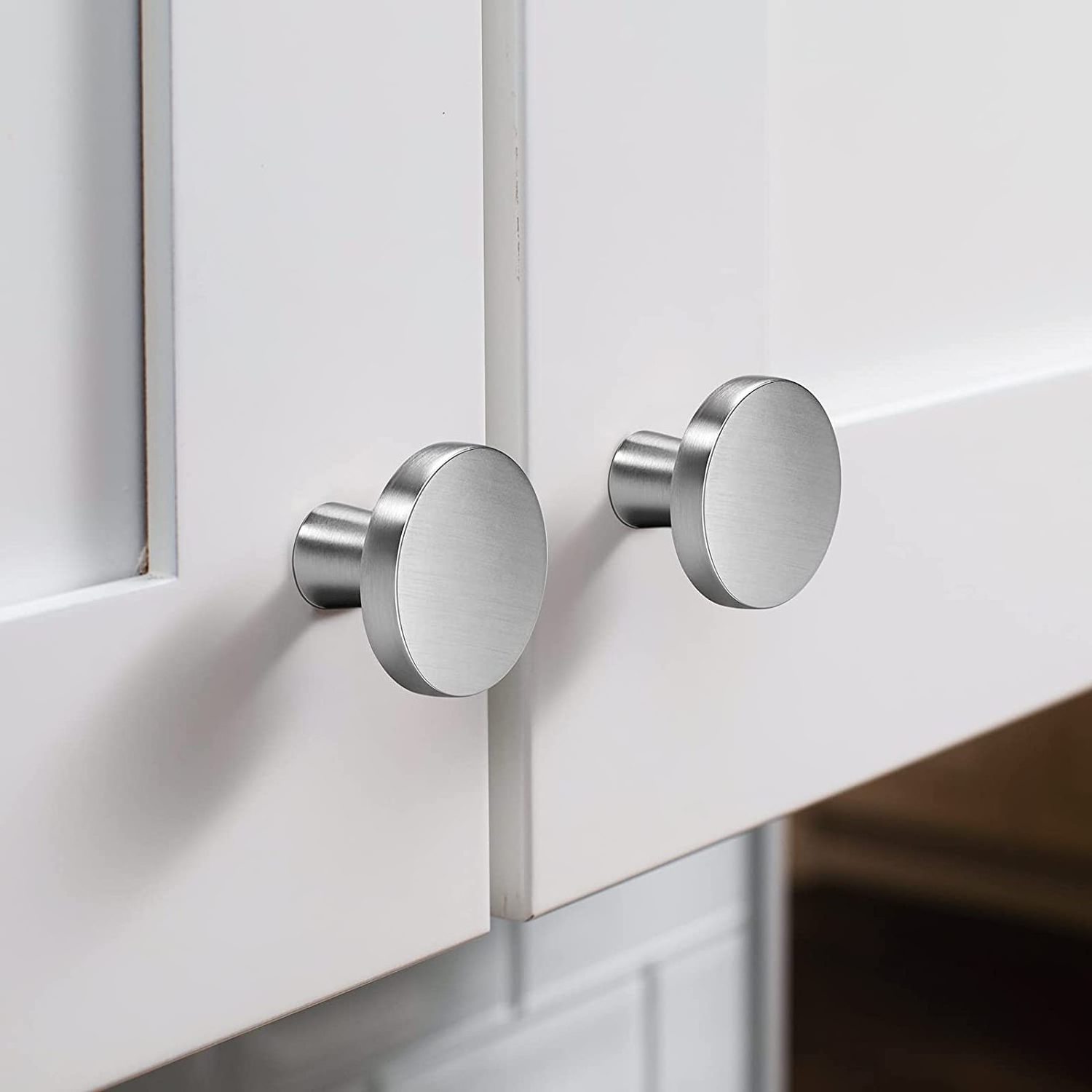 Modern Mushroom Style Solid Zinc Alloy Sliver Round Single Hole Brushed Satin Cabinet Hardware for Kitchen Cupboard Closet