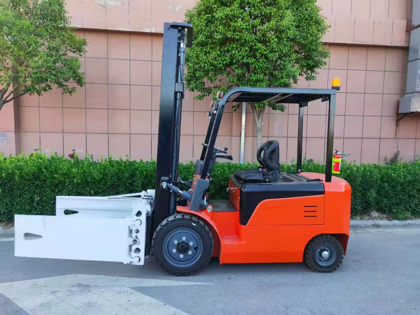 Chinese 60v 2 Ton 3 Ton Mini Electric Forklifts Trucks Battery Forklift Electric Montacargas For Sale