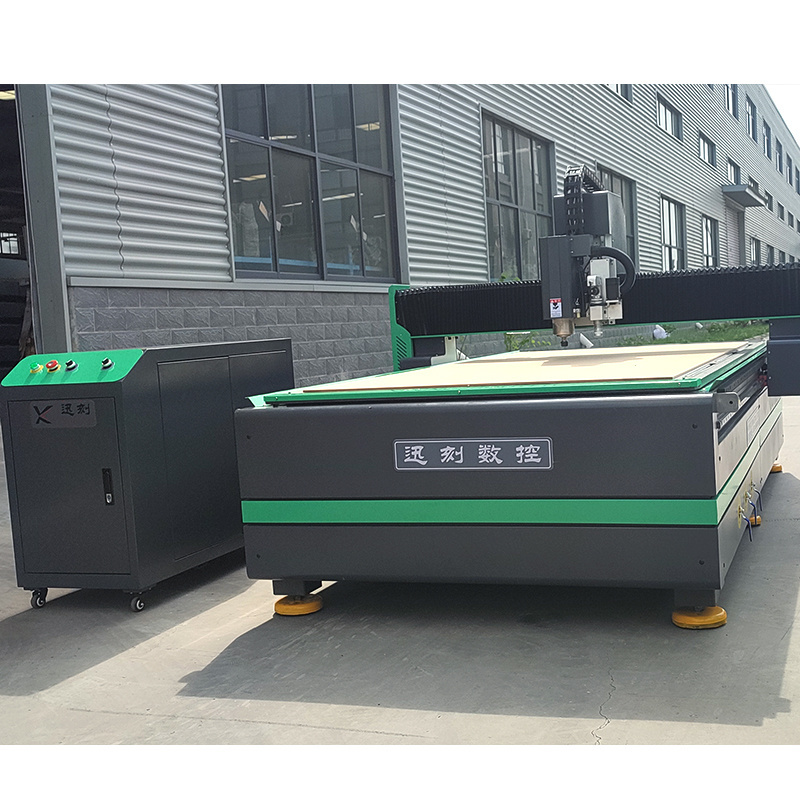 XUNKE 1325 acrylic cutting advertising industry with vibrating knife leather cutting ocsiliating knife cnc router machine