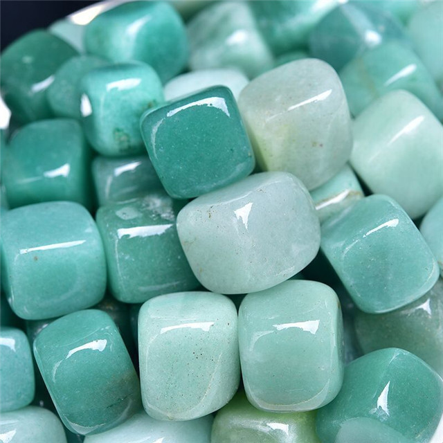 Wholesale natural quartz crystals healing stones polished bulk tumbled stone aventurine stone cube